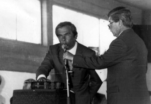 Fernando Arnedo toma juramento a Juanjo Alvarez, fue el 10 de diciembre de 1995.