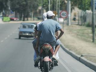 Motochorros balearon a un hombre para robarle el auto