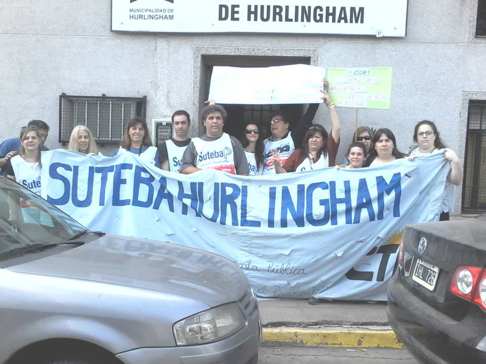 Reclamo de SUTEBA en plena sesión del HCD Reclamo de suteba en el HCD de Hurlingham