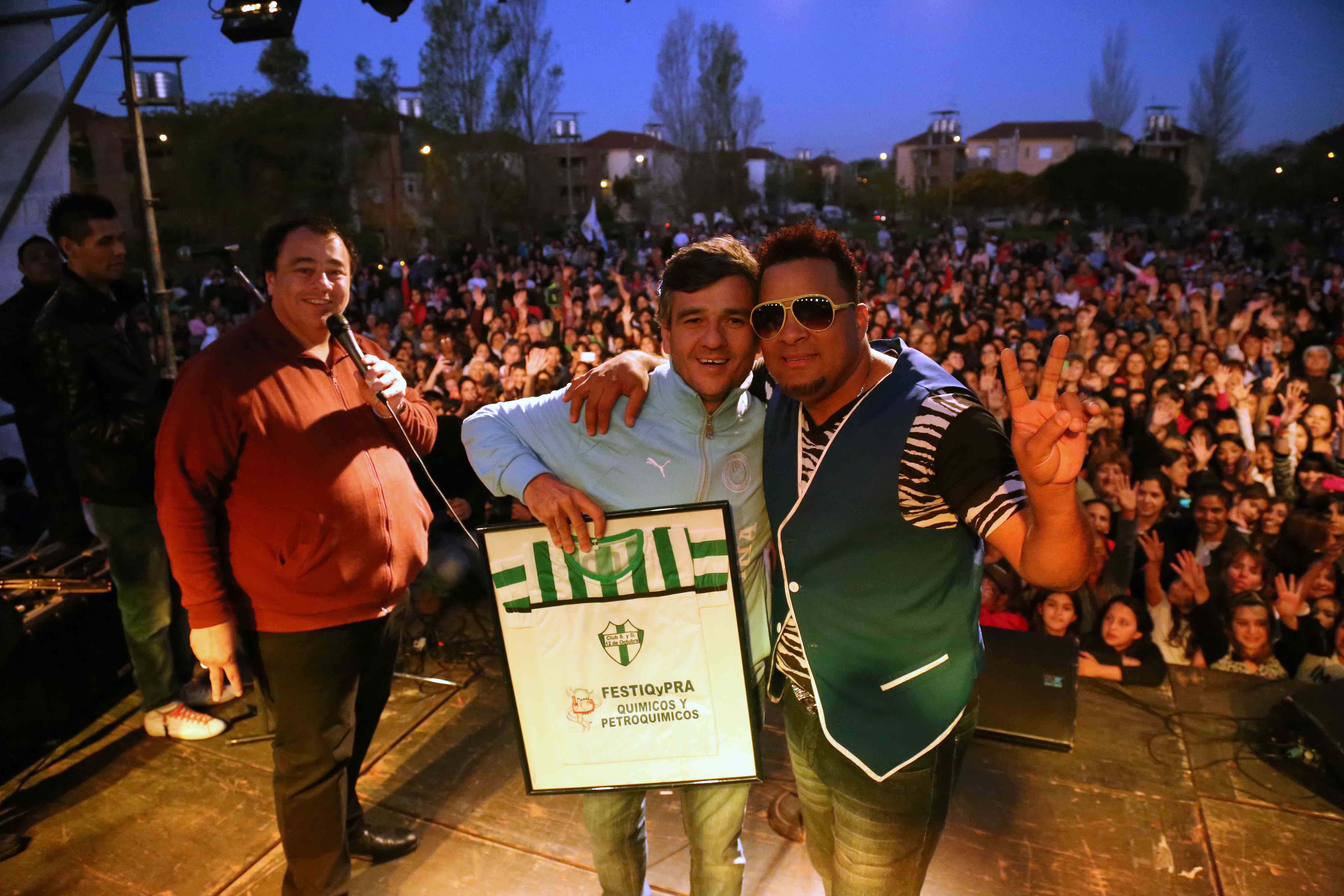 Miles de personas disfrutaron del Día de la Primavera en Villa Tesei Juan Zabaleta y Alkala en Hurlingham