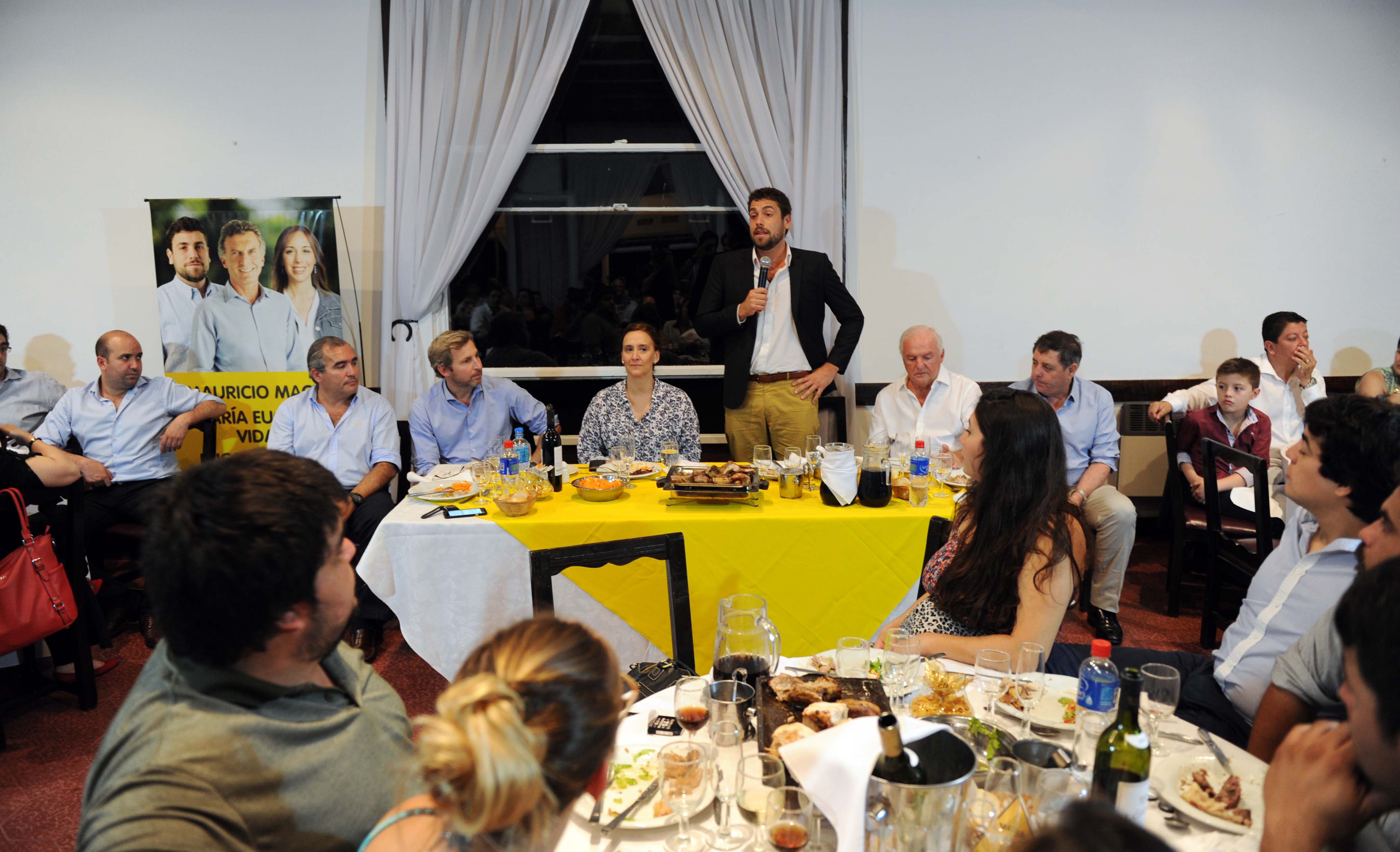 Delfino despidió el año con Gabriela Michetti, Rogelio Frigerio y Alfredo De Angeli Lucas Delfino con Gabriela Michetti y dirigentes del PRO en Hurlingham