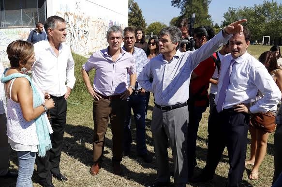 Zabaleta y Castagneto anunciaron la construcción de un playón deportivo en Villa Tesei Zabaleta y Castagneto