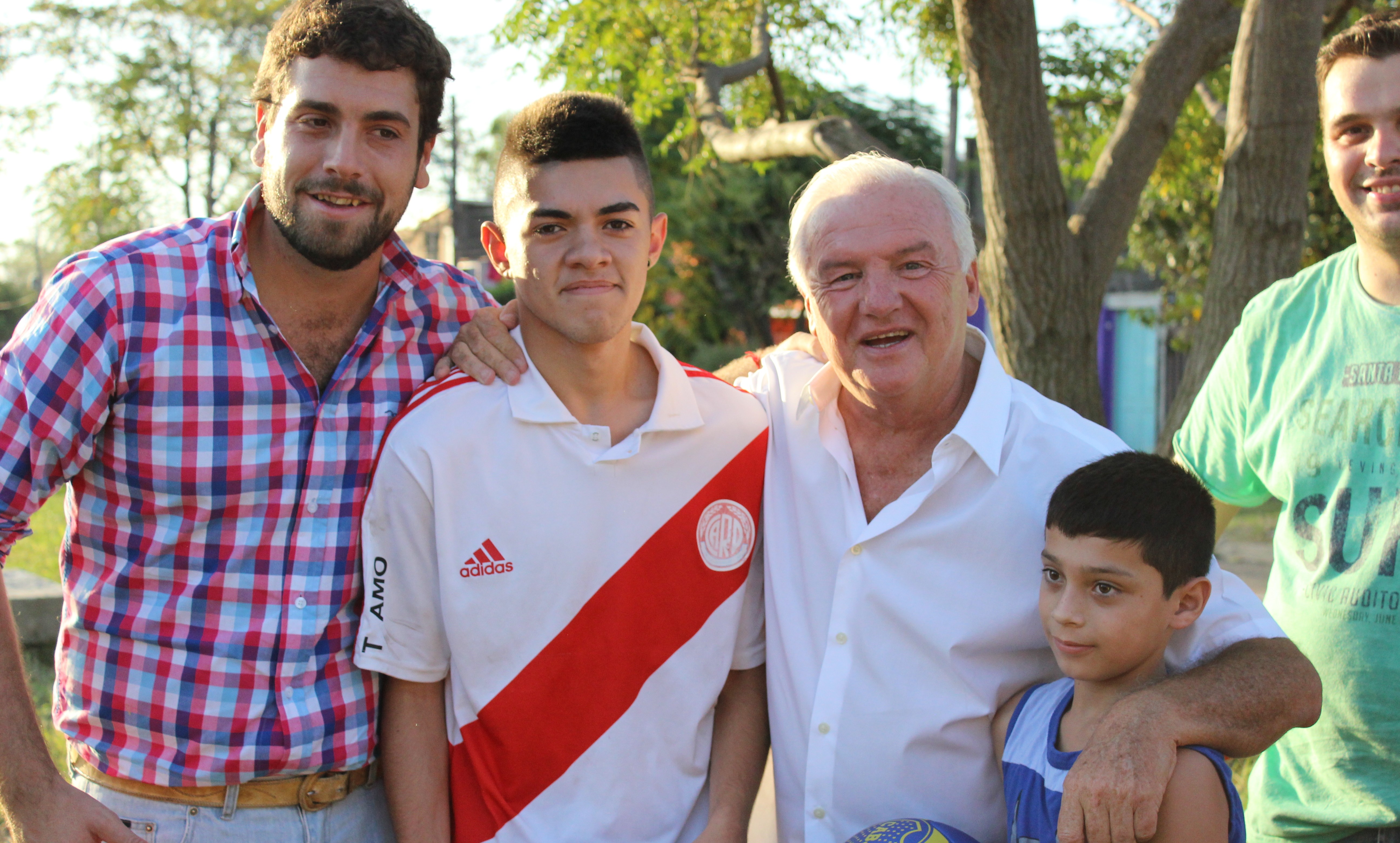 Lucas Delfino y Fernando Niembro realizaron actividades deportivas en Hurlingham Lucas Delfino y Fernando Niembro en Hurlingham 1