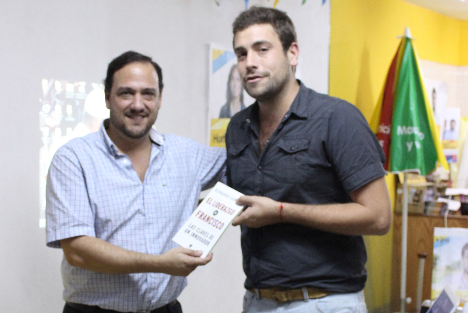 En el PRO estudian «El liderazgo de Francisco» con Bernardo Bárcena