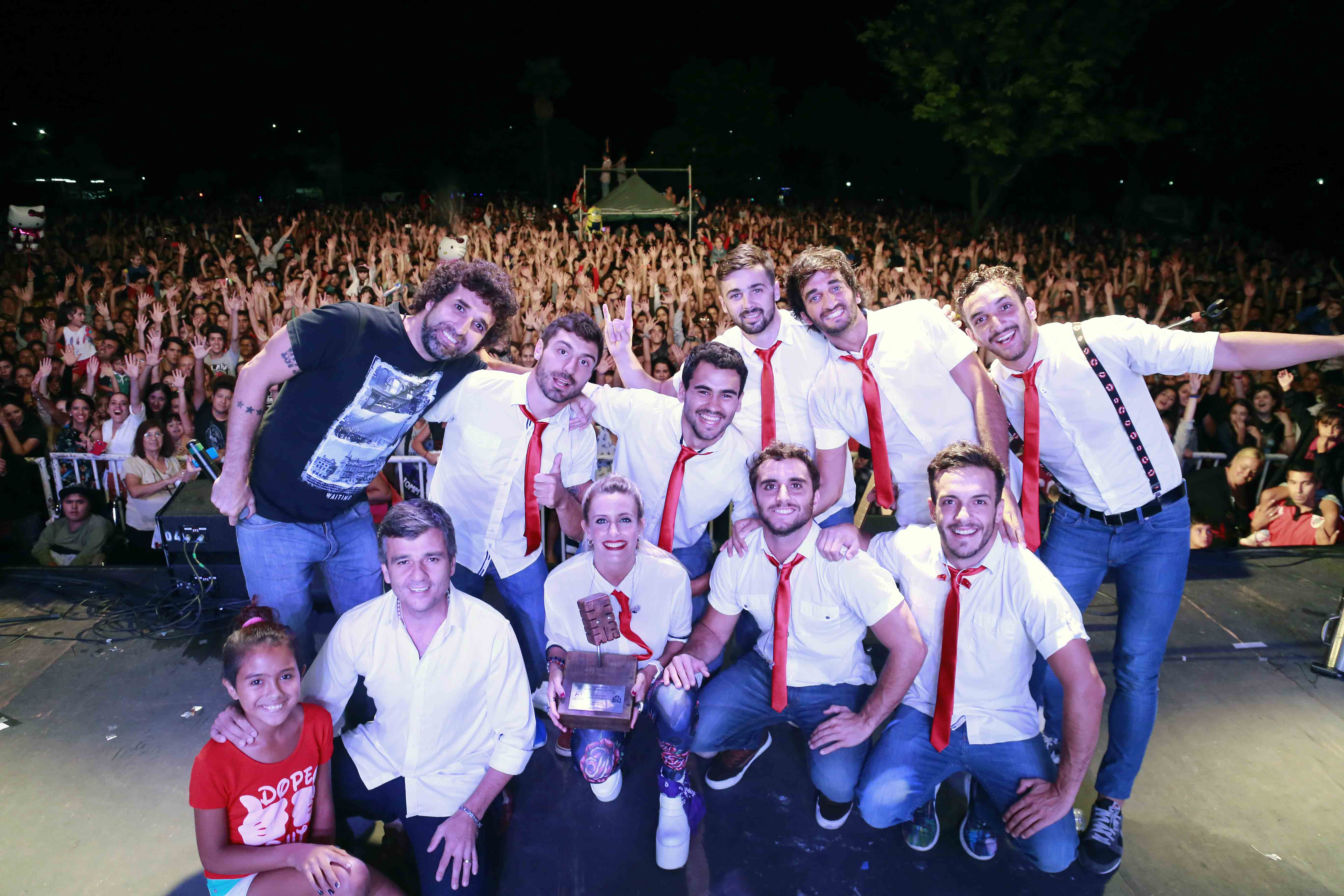 Agapornis tocó en Hurlingham ante más de 10 mil vecinos Agapornis en Hurlingham