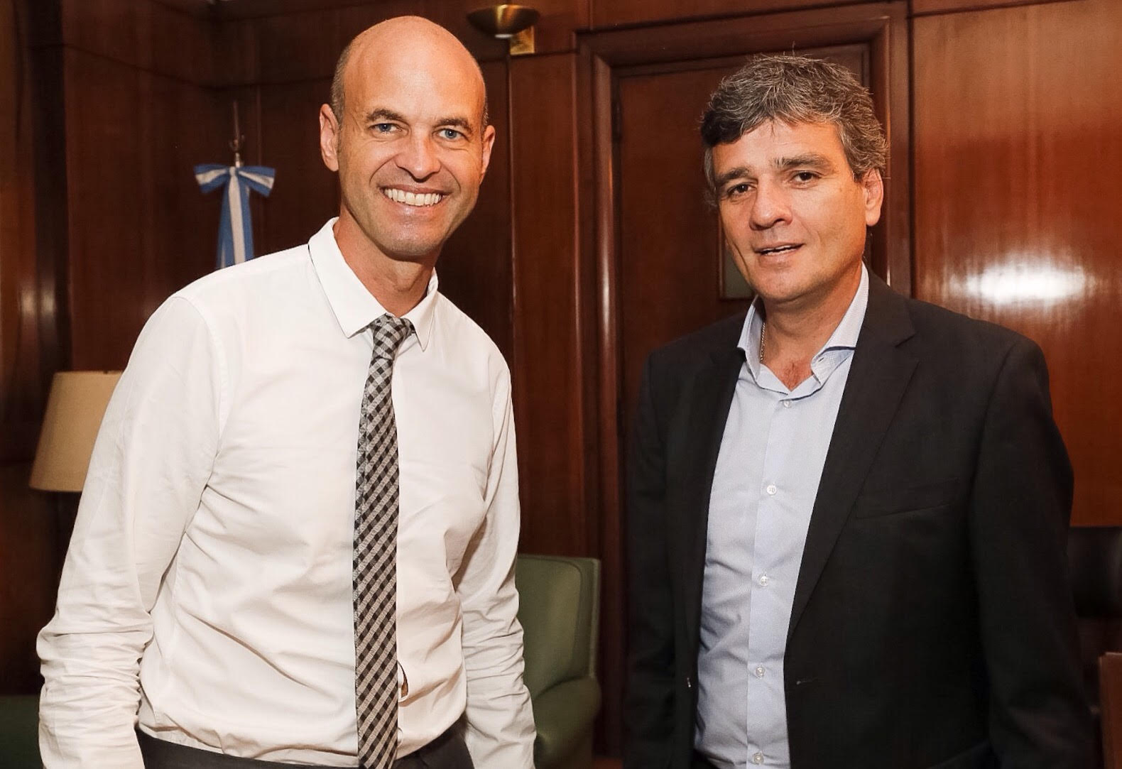 Abrirán el paso a nivel de la calle Kennedy