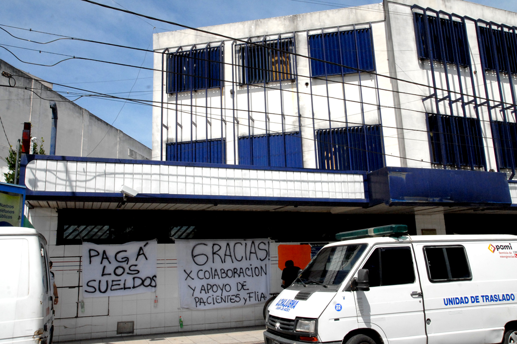 Abuelos desamparados. Se suman las críticas contra la Clínica Sagrado Corazón
