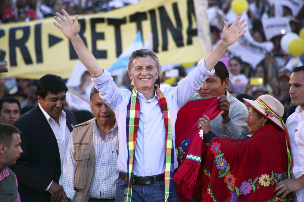 zzzznacp2NOTICIAS ARGENTINAS HUMAHUACA, JUJUY, NOVIEMBRE 19: El candidato presidencial de Cambiemos, Mauricio Macri, durante el cierre de campaña en Jujuy. Foto NAzzzz
