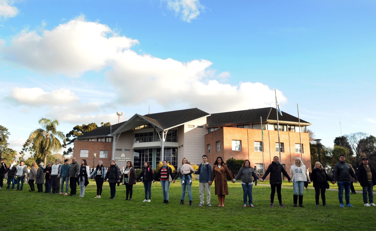 Abrazo al Municipio en defensa de su lucha contra el narcotráfico