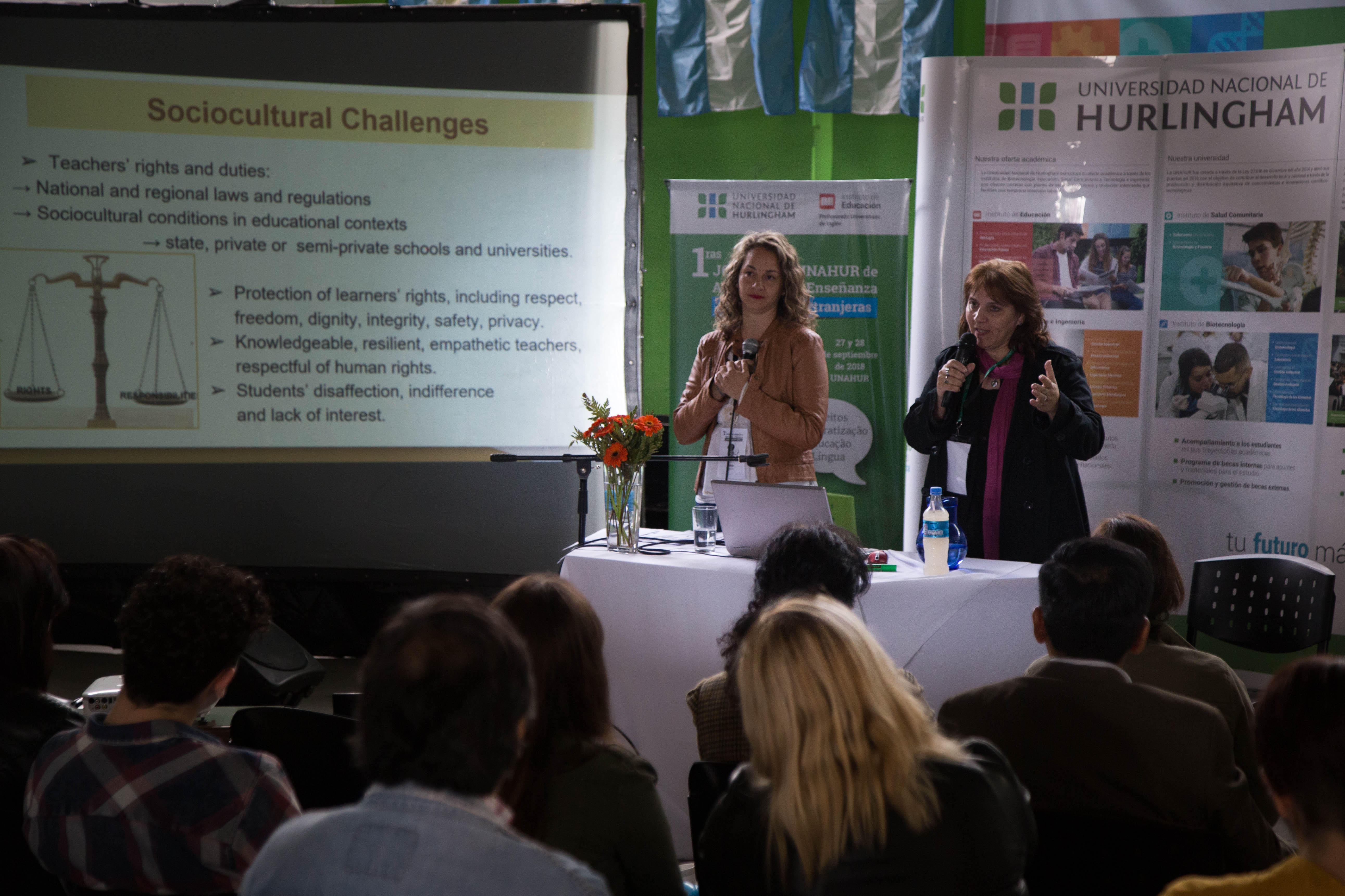 Primeras jornadas UNAHUR de aprendizaje y enseñanza de lenguas extranjeras