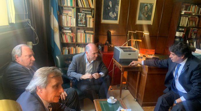 Malvinas y un reencuentro de dos vecinos de Hurlingham, altos miembros del Poder Judicial