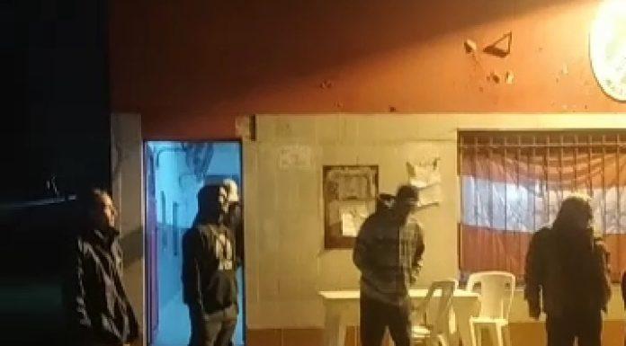 Vecinos se atrincheran para defender la sociedad de fomento El Ñandú