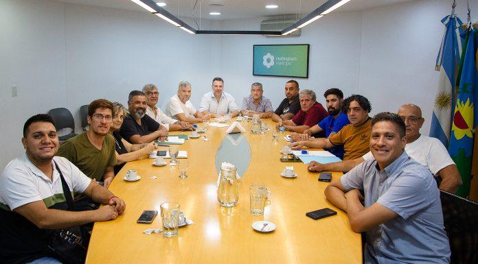 Zabaleta firmó junto a sindicatos un aumento de paritarias que supera la inflación
