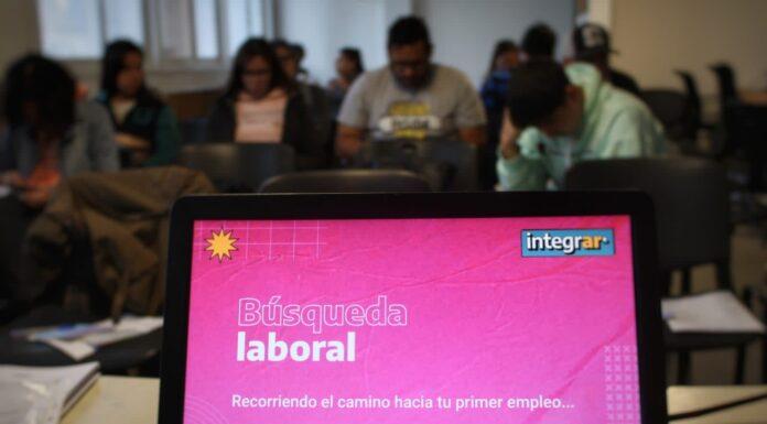 Brindaron talleres laborales para jóvenes del distrito