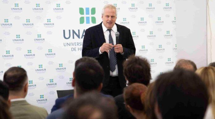 Perczyk asumió un nuevo mandato como rector de la UNAHUR: “se hizo mucho, pero está todo por hacer”