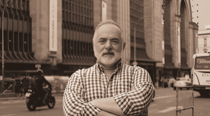 Homenaje al escritor Héctor Jacinto Gómez