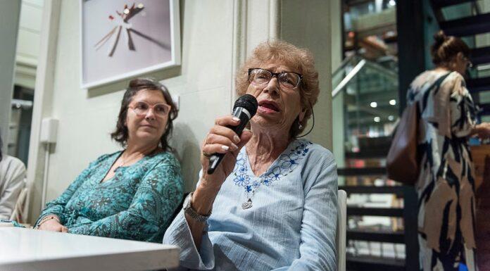 Madre e hijo repasaron las cartas que se enviaron en tiempos de la guerra de Malvinas