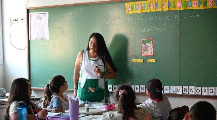 Más de un millón de estudiantes bonaerenses ya están en las aulas
